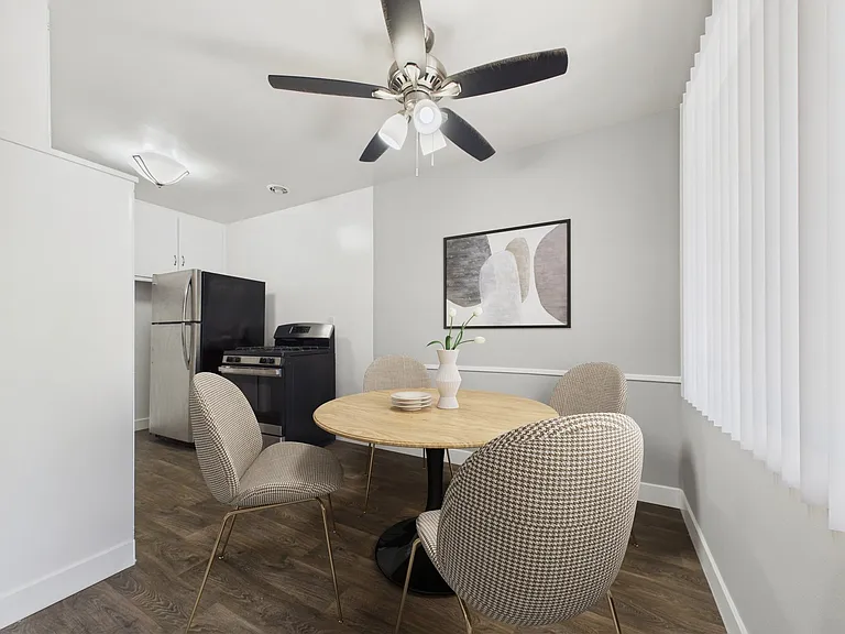 Overland Avenue Apartments — Photo 2