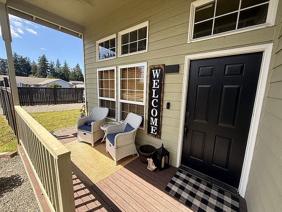 2nd image of 5303 112th Pl NE