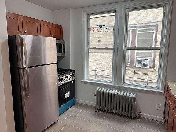 3rd image of 23-54 31st St #2