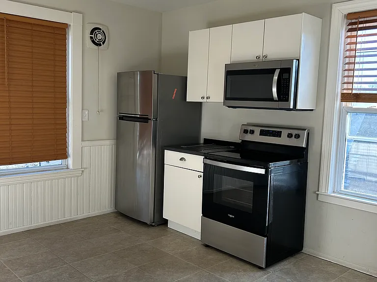 9 Arbor St #3 — Photo 3