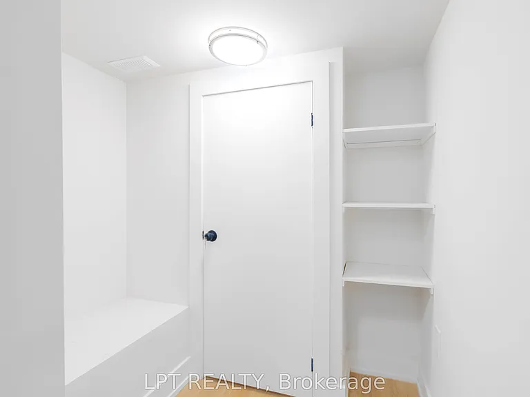 627 Crawford St #D — Photo 10