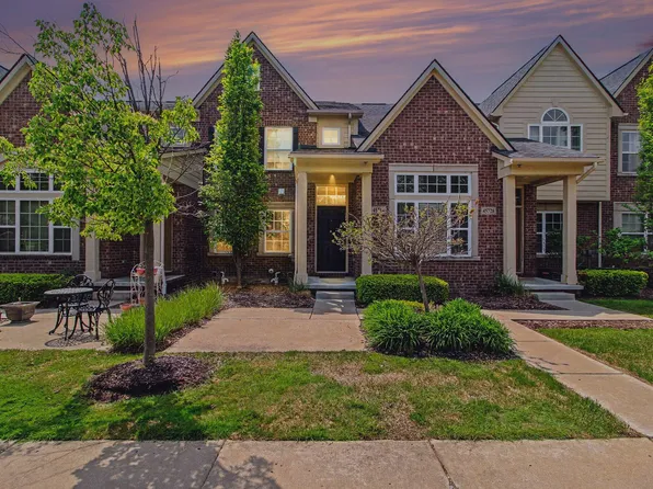 45714 S Stonewood Rd, Canton, MI 48187