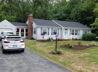 638 Scituate Ave, Cranston, RI 02921