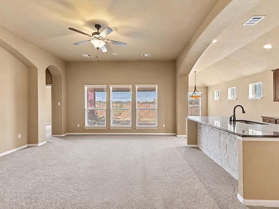 2nd image of 1006 Blackman Ct