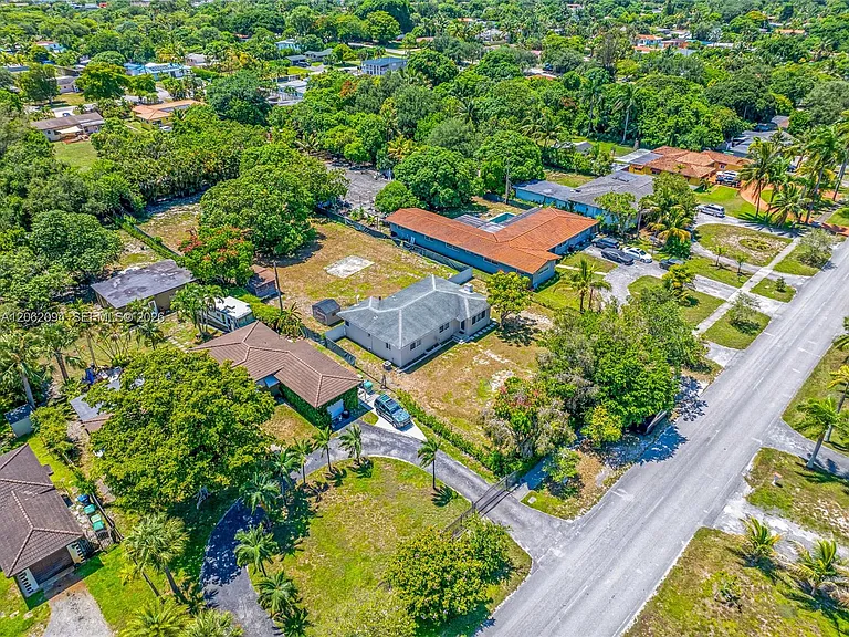 14120 NW 2nd Ave — Photo 60