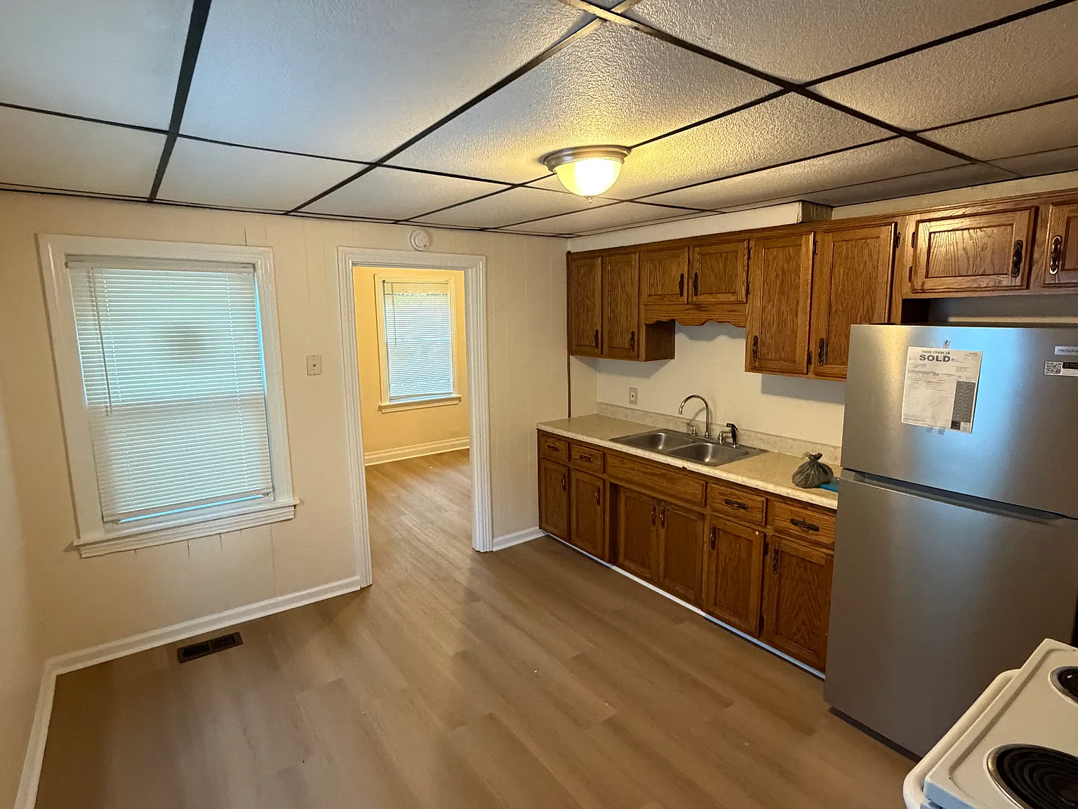 2 bed, 894 sqft, $1,000 — Photo 4