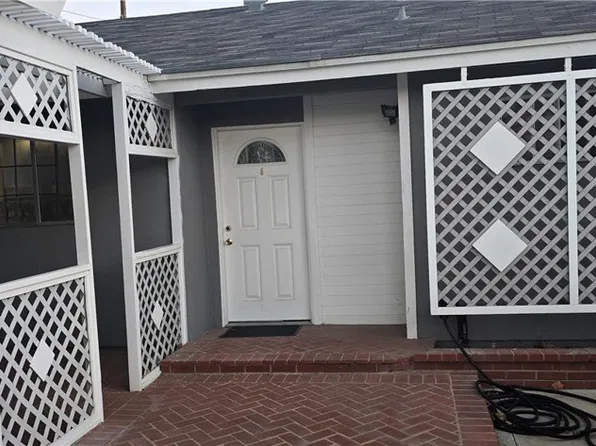 22326 Paraguay Dr, Santa Clarita, CA 91350