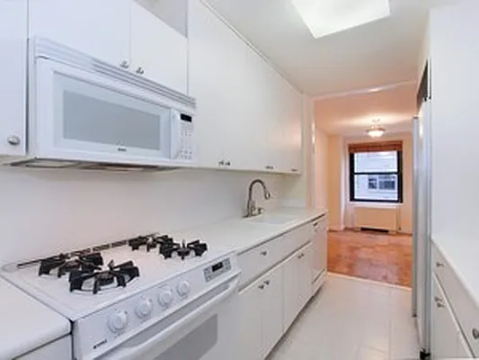 Sold by Corcoran | media 3