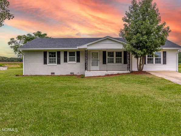 5143 W P Hardy Road, La Grange, NC 28551