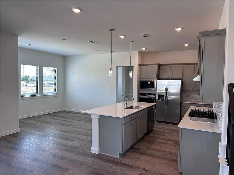 3331 Loam Ln — Photo 7