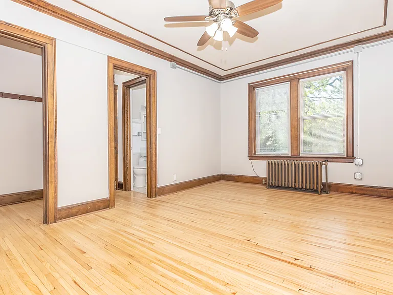 Raymond Apartments — Photo 11