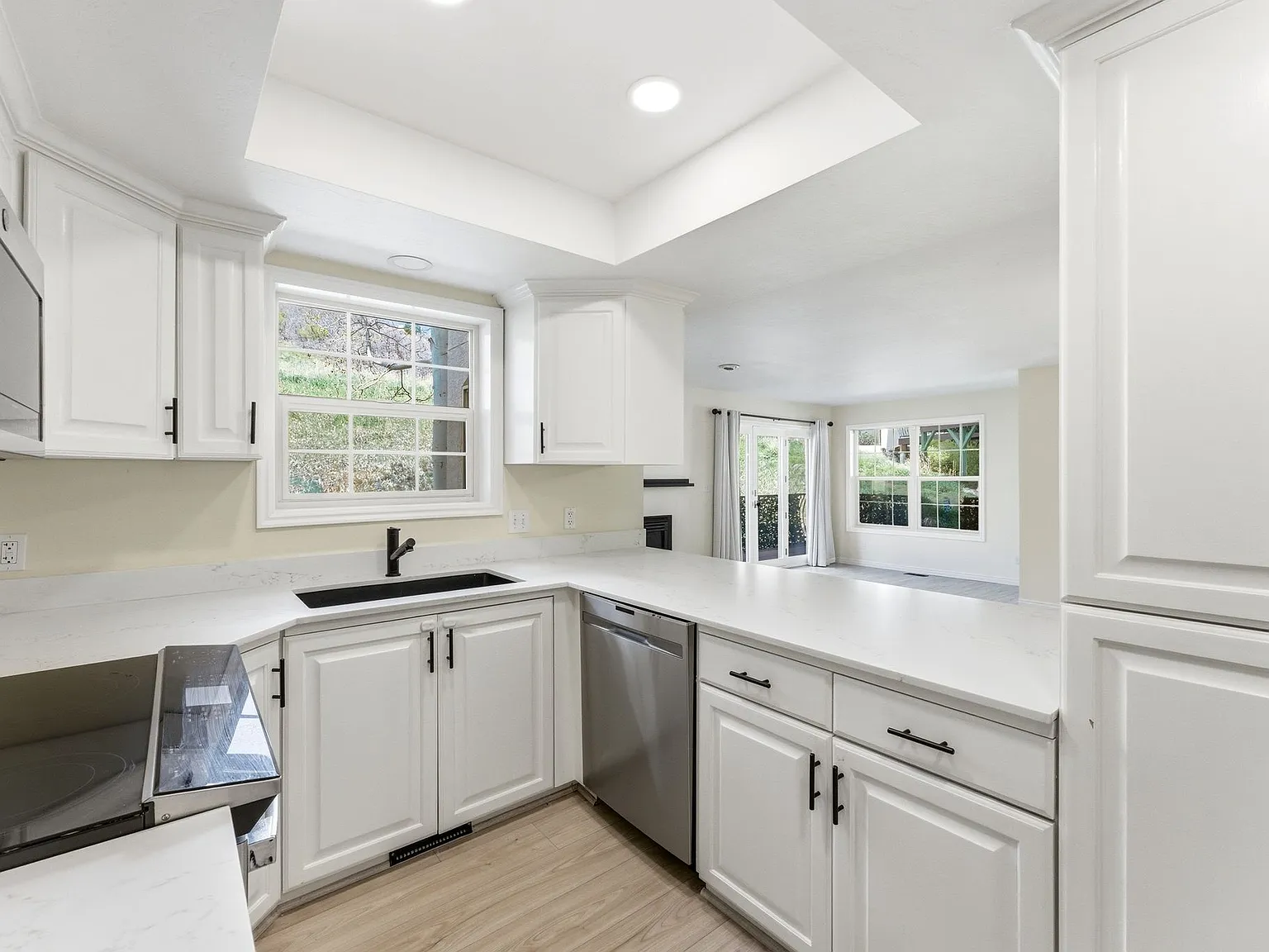3 bed, 1500 sqft, $2,600 — Photo 3