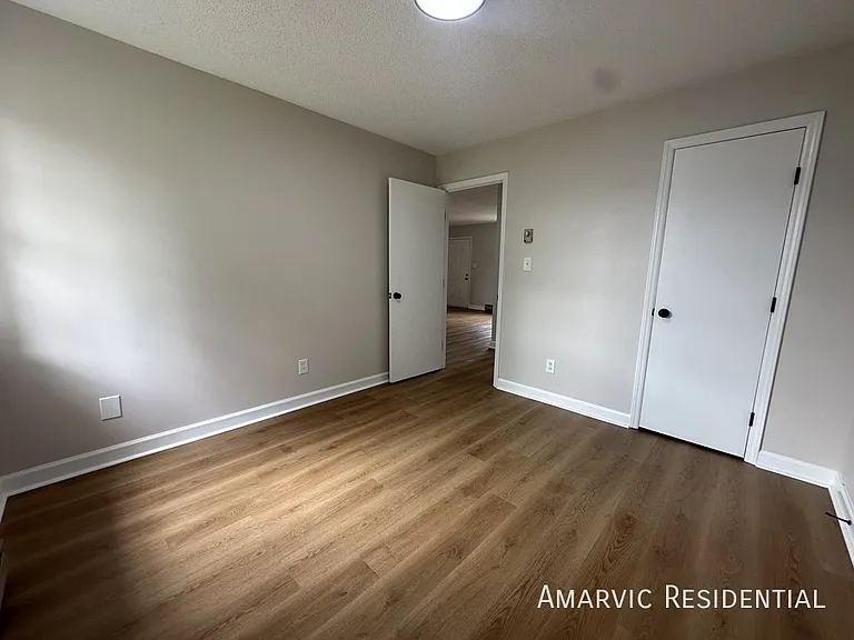 2478 Godwin Ln — Photo 13