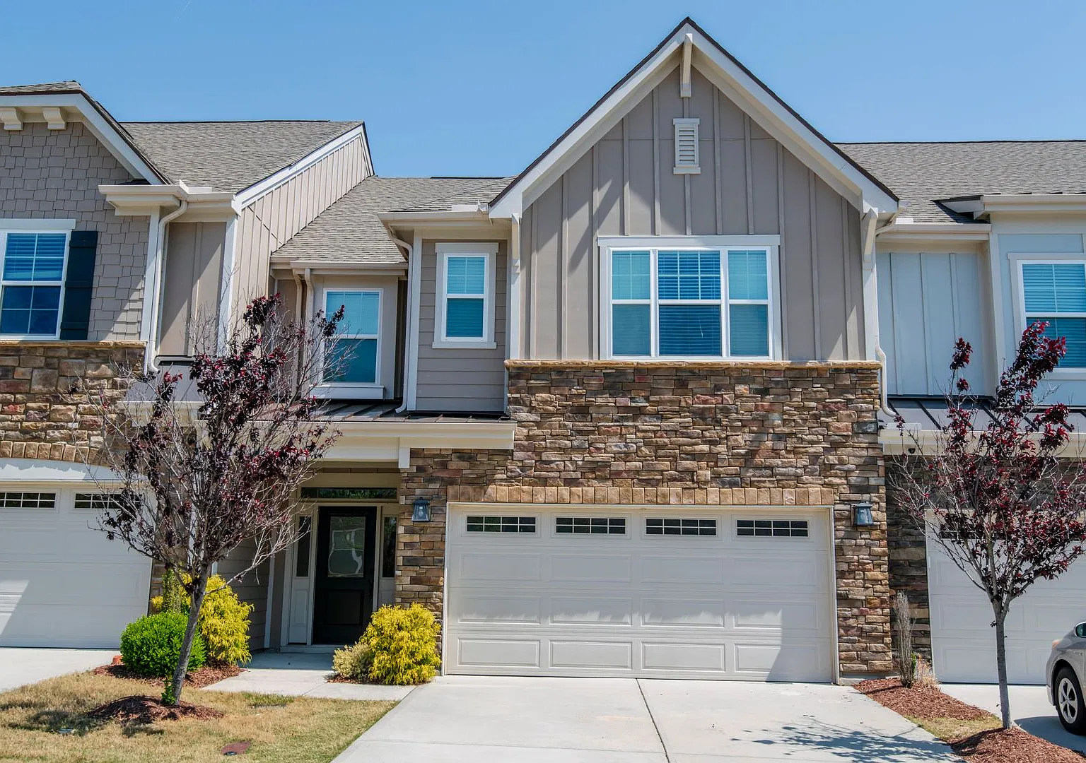 Beautiful 3 Bed/2.5 Bath Townhome Nestled in a Prime Cary Location! — Photo 1
