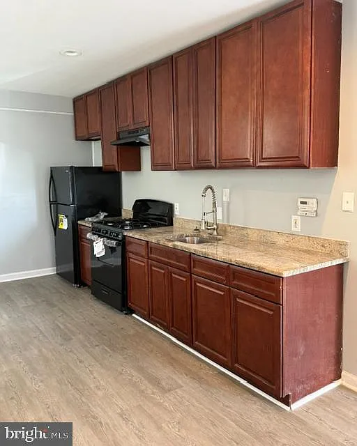 3 bed, 1.5 bath, 1224 sqft, $2,200 — Photo 3