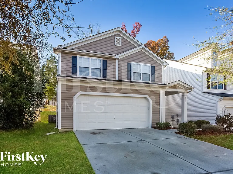 4915 Abercromby St — Photo 3