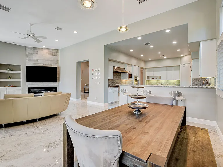 Dining Room 2
