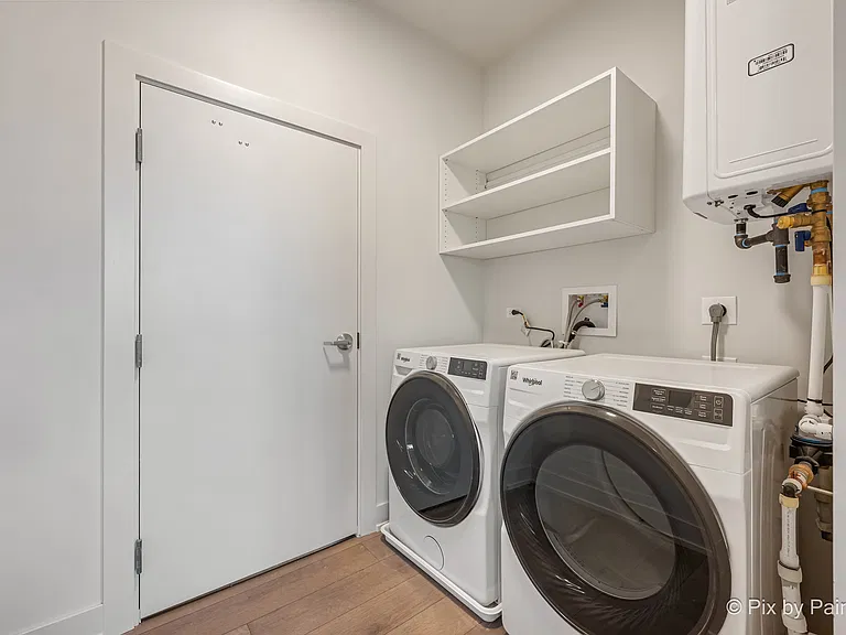 27 W Park Blvd #101 — Photo 6