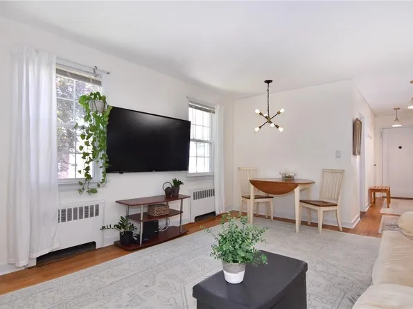 739 N Broadway #2B, Hastings-on-Hudson, NY 10706