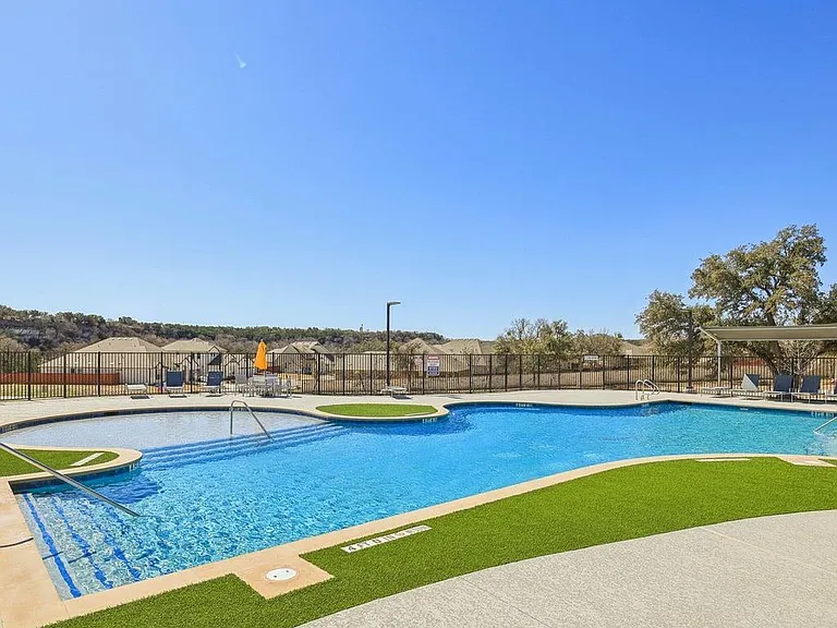 609 Silent Creek Cv — Photo 43