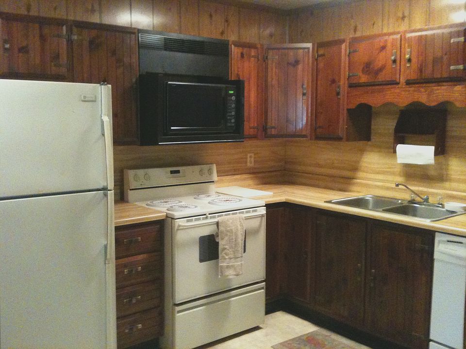 2nd image of 308 NE 9th St
