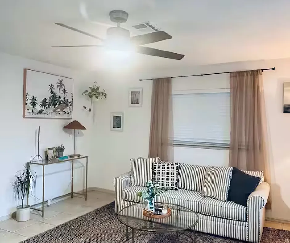 3 bed, 1363 sqft, $3,500 — Photo 2