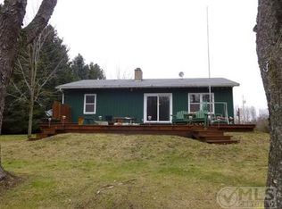 16137 Roaring Brook Dr, Hersey, MI 49639