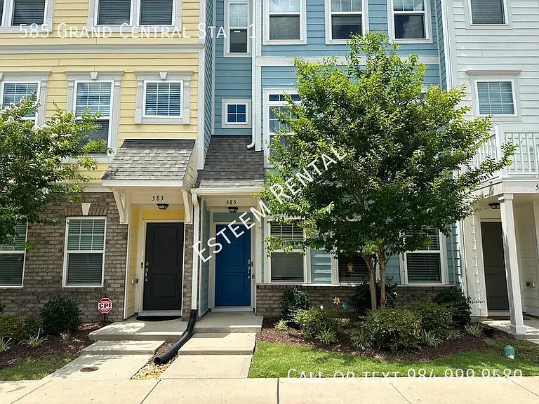 585 Grand Central Sta #1 — Photo 2