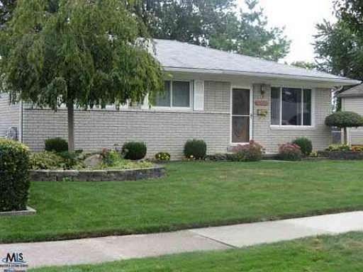 2nd image of 29800 Gloria St