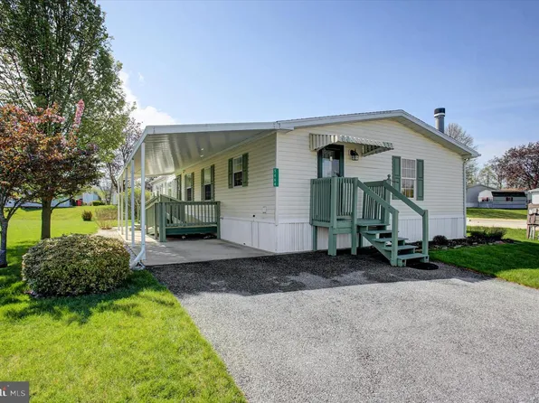 5664 Claridge Ct, Fayetteville, PA 17222