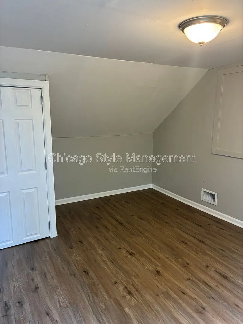 3 bed, 2.0 bath, $1,895 — Photo 3