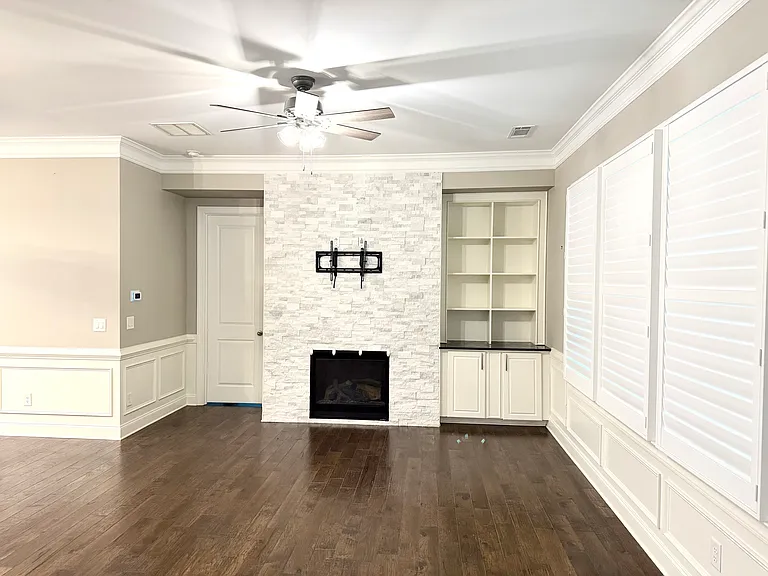 12105 Cameron Dr — Photo 8