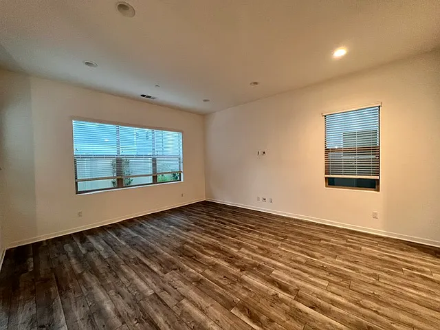 4240 Horvath St #105 — Photo 2
