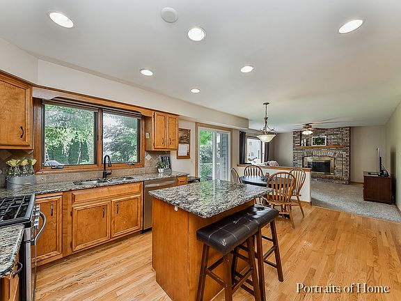 4th image of 38 Richmond Ln