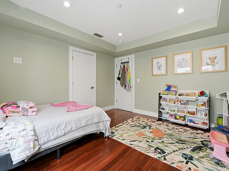 1302 S 20th St — Photo 19