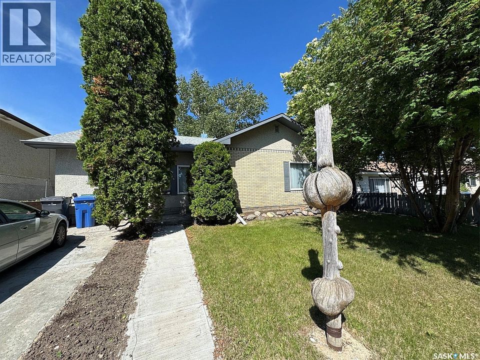 1st image of 1351 108th St