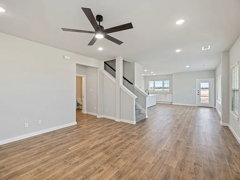 4265 Clovis Ct — Photo 6