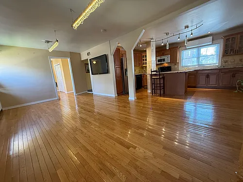 246 Grant Ave #1 Photo 1