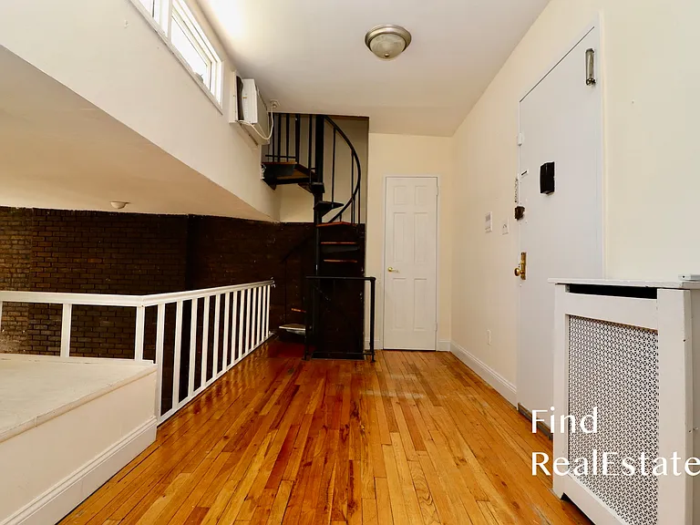 39 W 74th St #4A — Photo 17