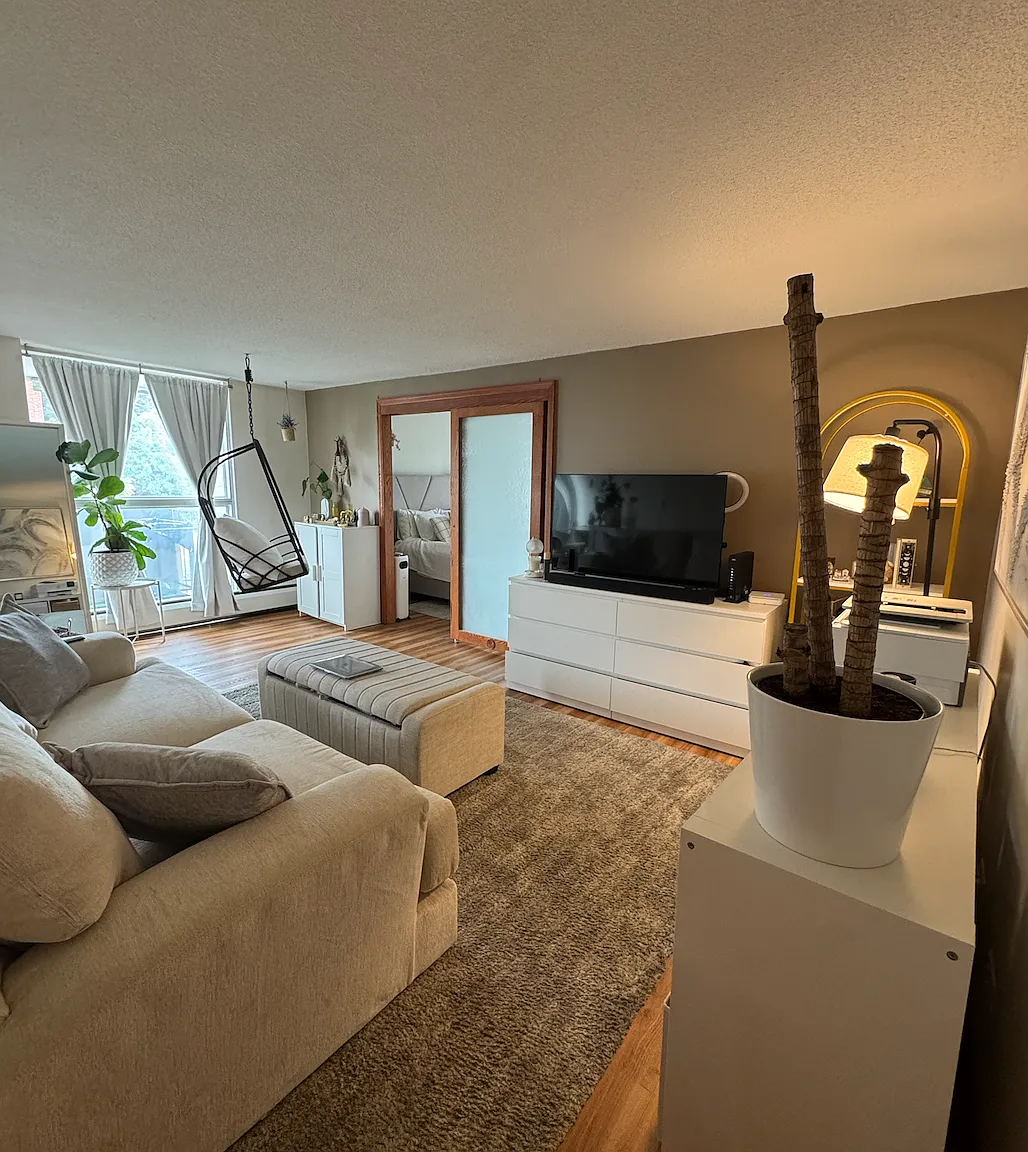 1 bed, 597 sqft, $1,555 — Photo 1