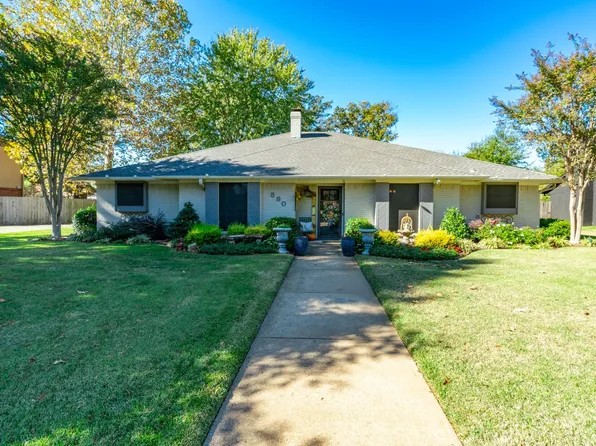 590 39th St SE, Paris, TX 75462