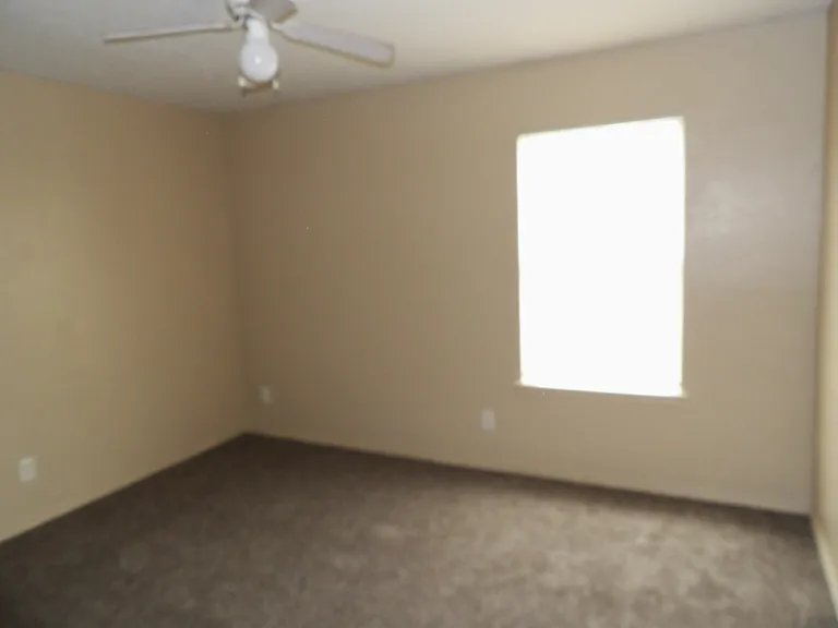 2416 SW G Ave #207 — Photo 3