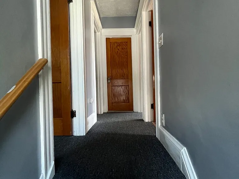 18 Robin St — Photo 23