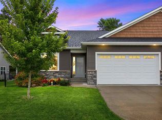 3010 Sunflower St, Ely, IA 52227