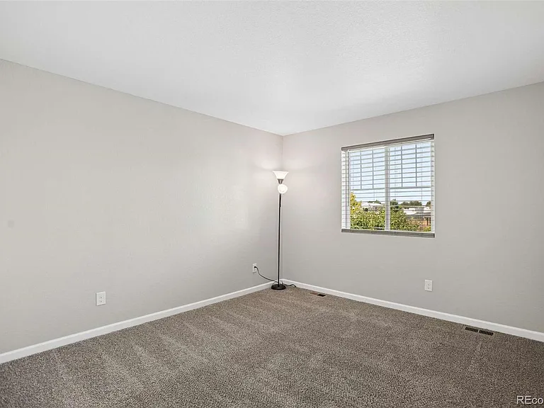 92 Homestead Way — Photo 25