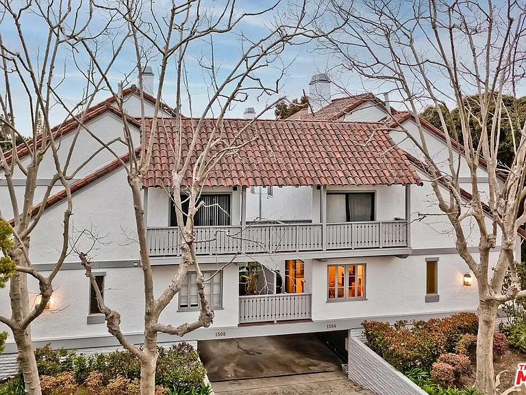 1508 Berkeley St #B — Photo 32