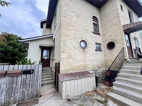 118 Toronto St #1 Photo 1