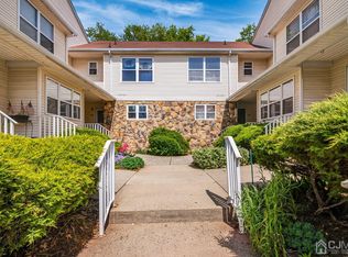 262 Dorset Ct, Piscataway, NJ 08854