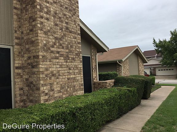 3rd image of 931 Shady Creek Ln