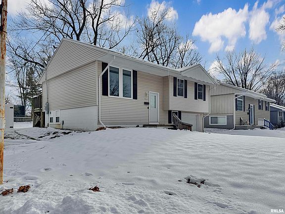 3rd image of 6002 N Keenland Ave